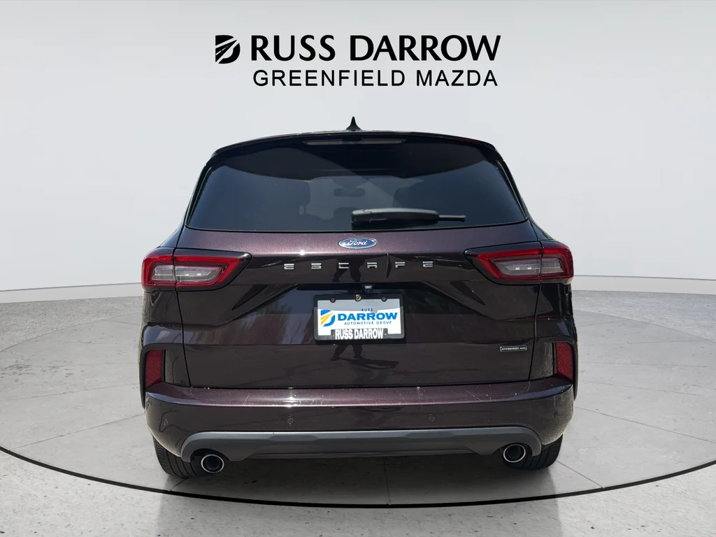 Used 2023 Red Ford ST-Line Elite image 4