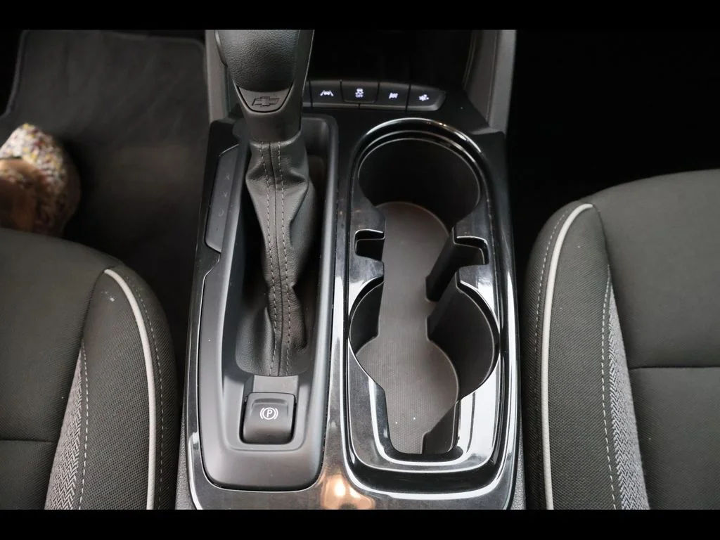 Used 2023 White Chevrolet LT image 14