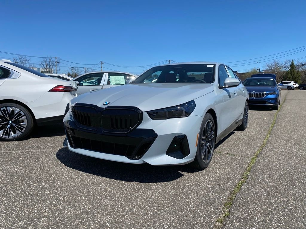 2026 BMW 5 Series 530i