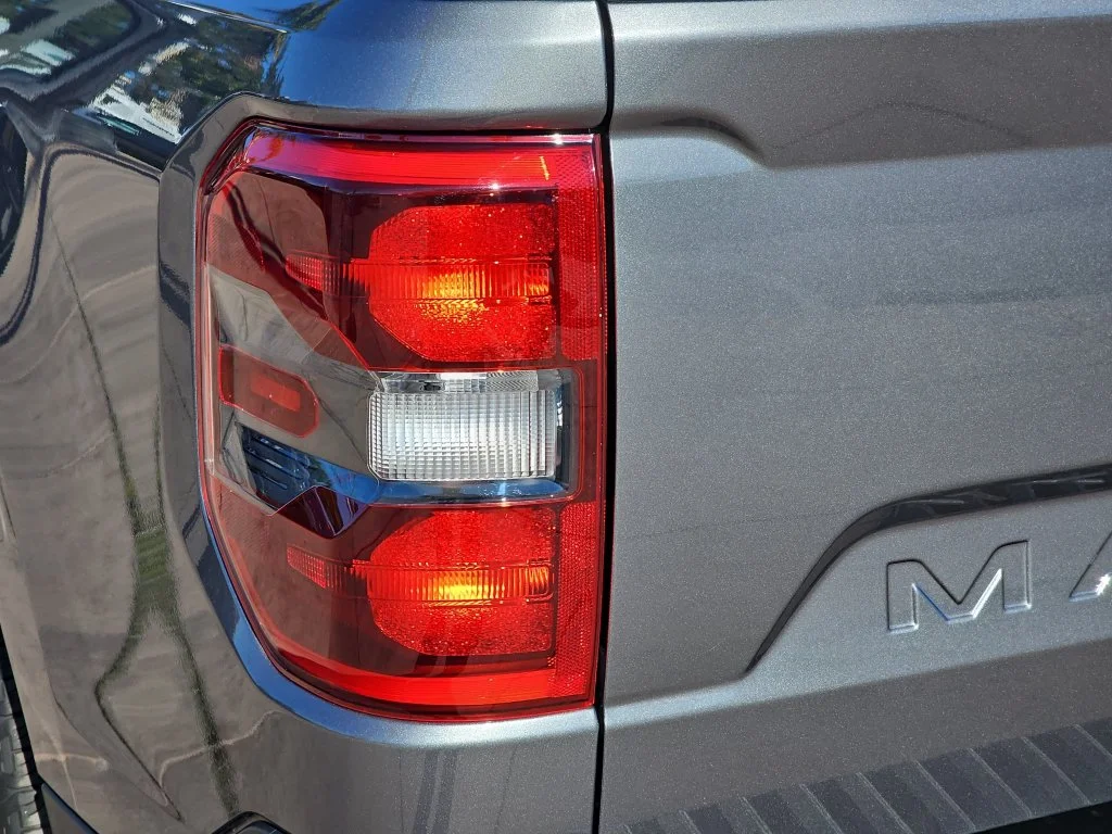 New 2026 Carbonized Gray Metallic Ford XLT image 39