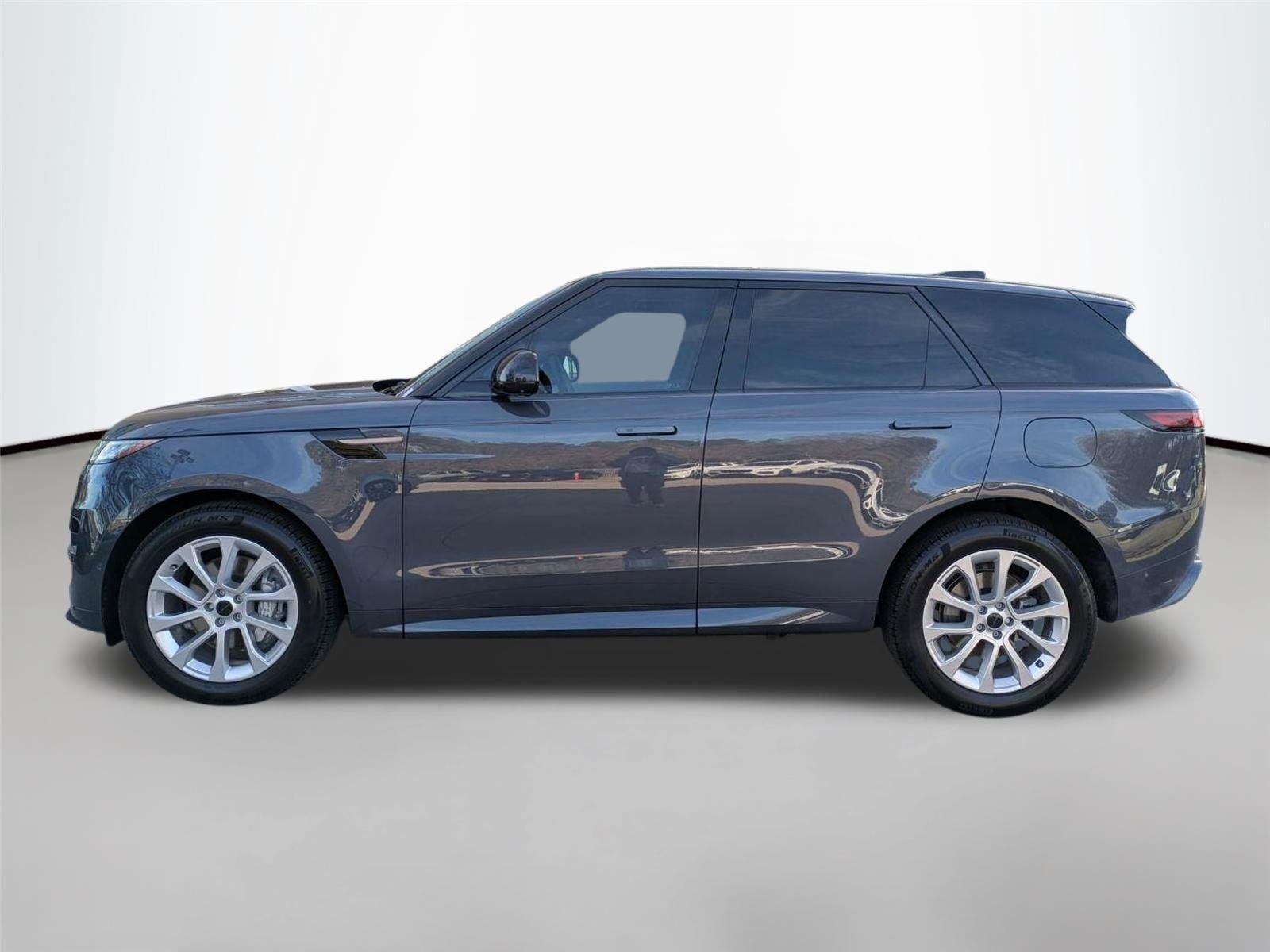 Used 2026 Varesine Blue Metallic Land Rover Dynamic SE image 8