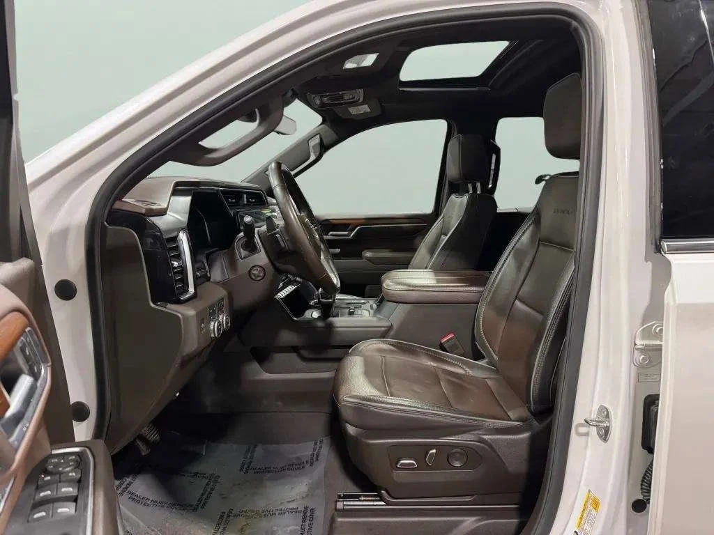 Certified Used 2023 White Frost Tricoat GMC Denali image 28