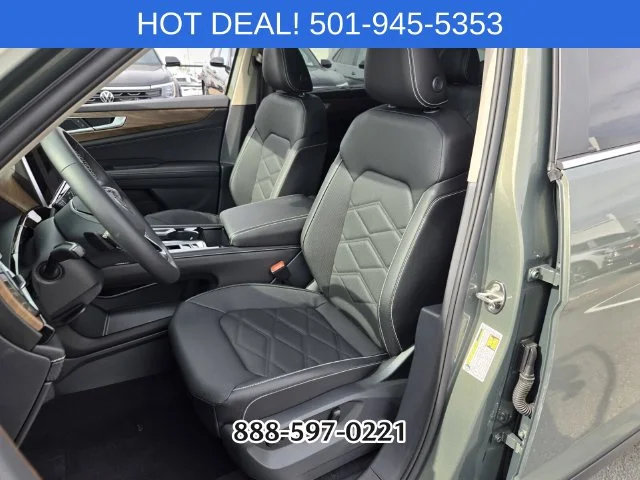 Used 2026 Green Volkswagen SE w/Technology image 9