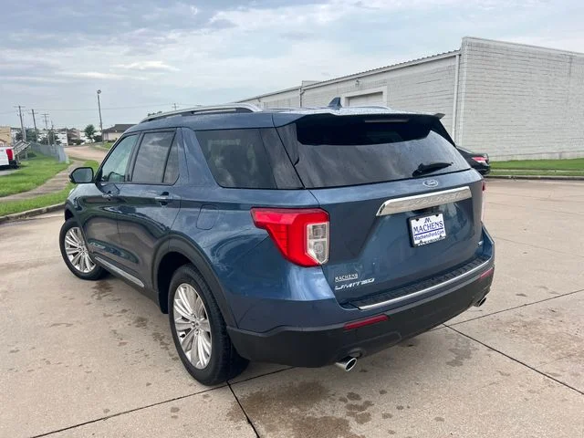 Used 2020 Blue Ford Limited image 4