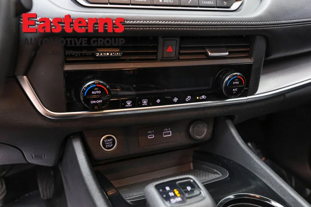Used 2023 Gray Nissan SV image 19
