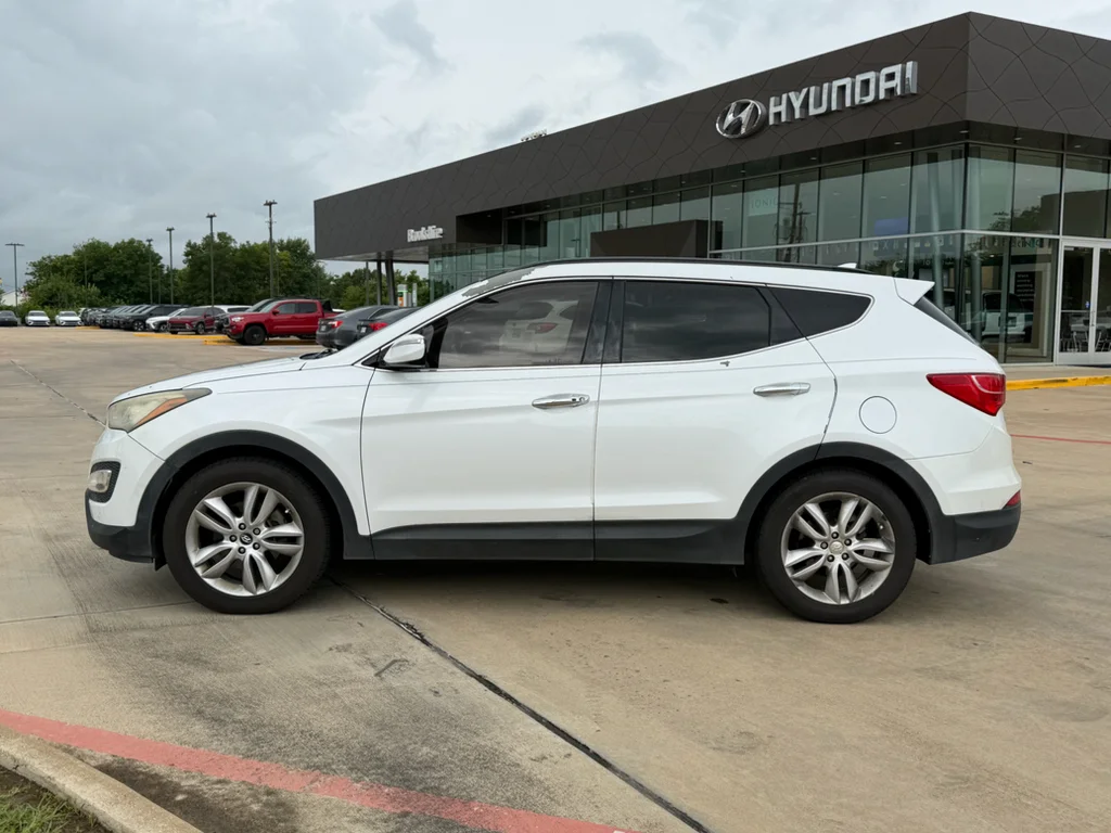 Used 2014 Frost White Pearl Hyundai 2.0L Turbo (A6) image 2