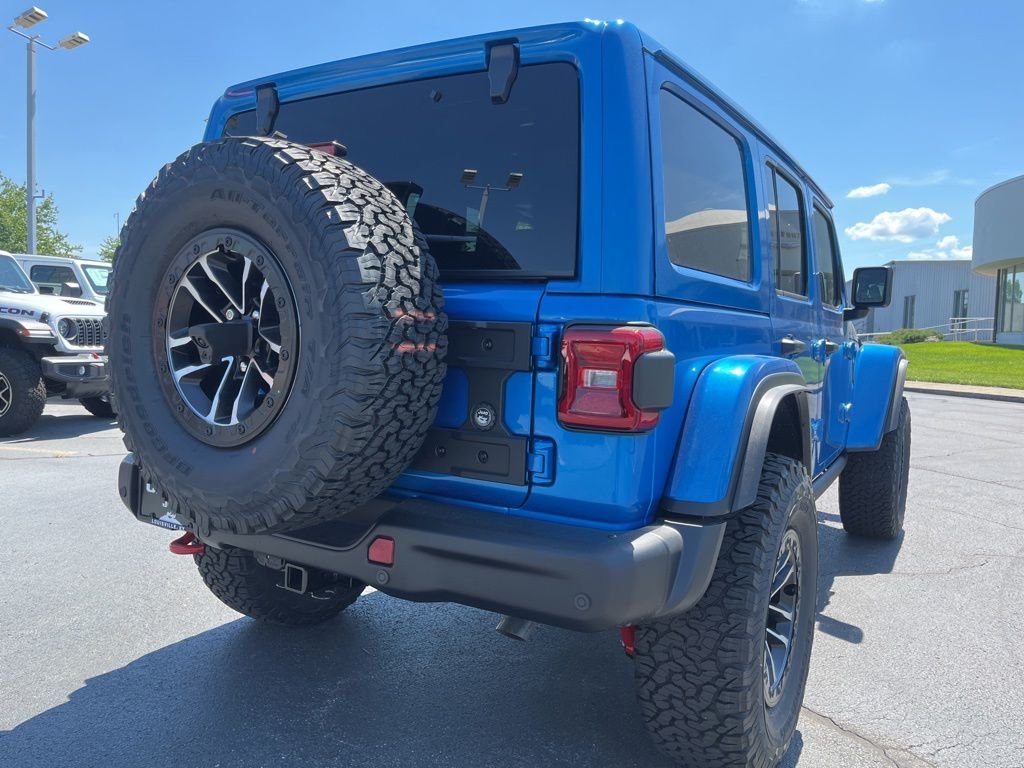 New 2026 Hydro Blue Pearl-Coat Exterior Paint Jeep Rubicon X image 53