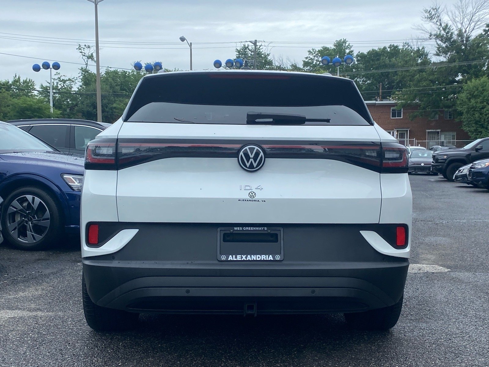 Used 2023 White Volkswagen Pro S image 4