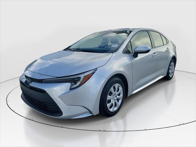 Certified Used 2024 CLASSIC SILVER METALLIC Toyota  image 3