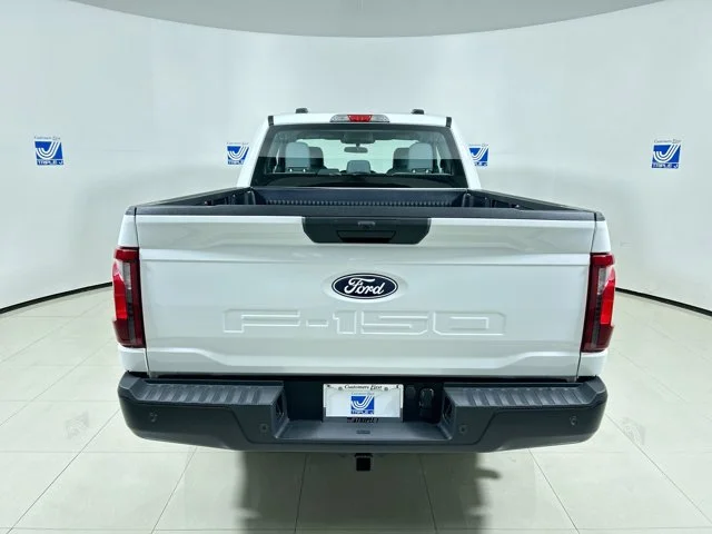 New 2025 OXFORD WHITE Ford XL image 4