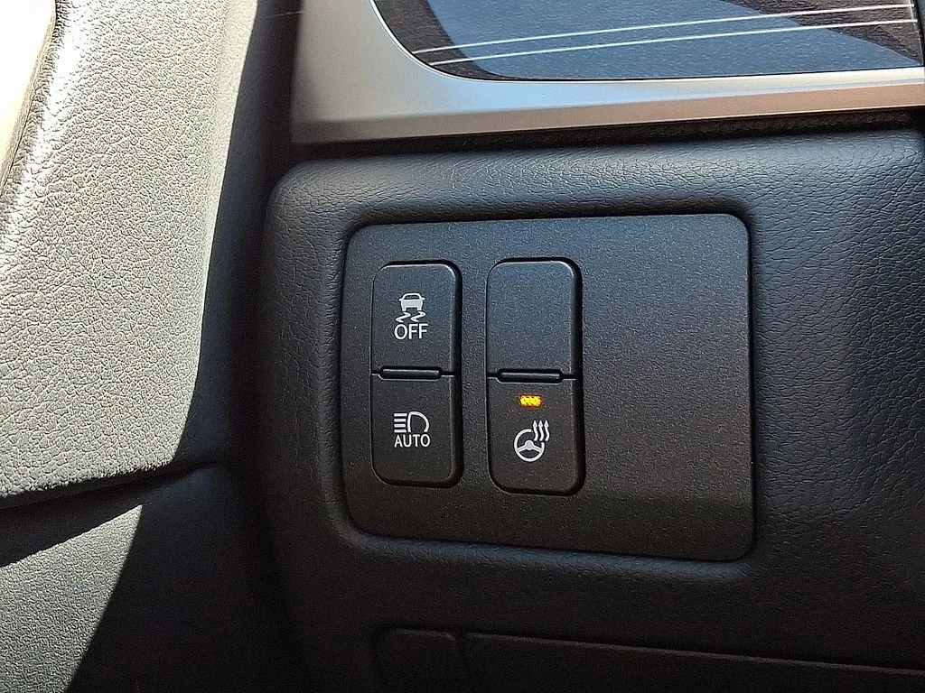 Used 2020 Silver Lexus 350 image 20