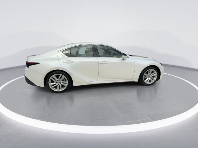 2024 Lexus IS 300 - Photo 9
