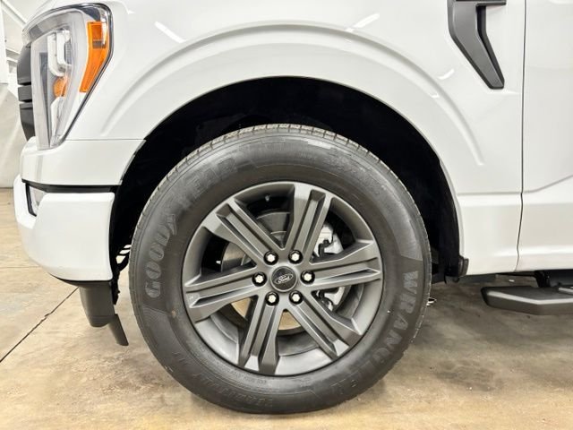 Used 2023 White Ford XLT image 10