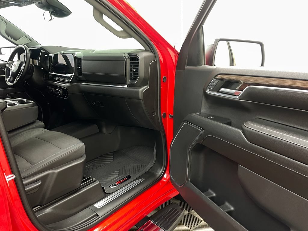 2024 Chevrolet Silverado 1500 LT - Photo 35