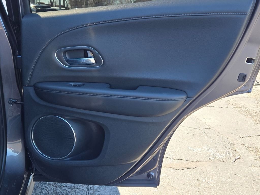 Used 2018  Honda EX-L image 12