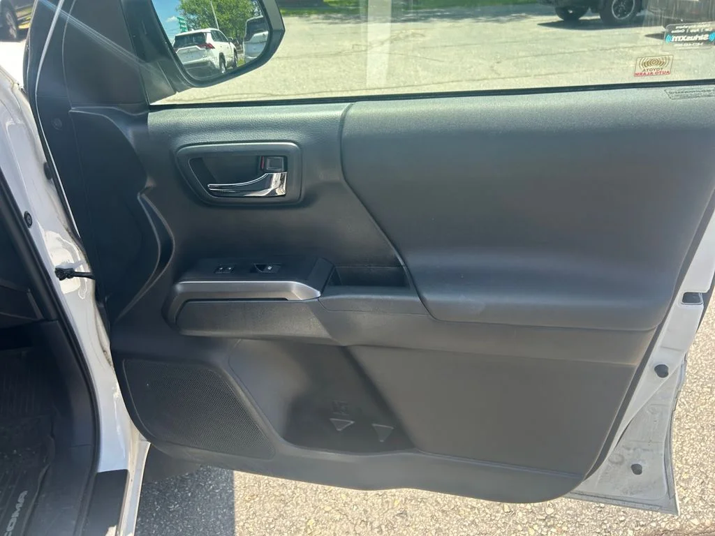 Used 2019 Super White Toyota TRD Off Road V6 image 16
