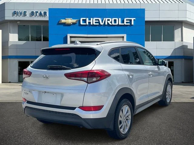 Used 2018 Silver Hyundai SEL image 6