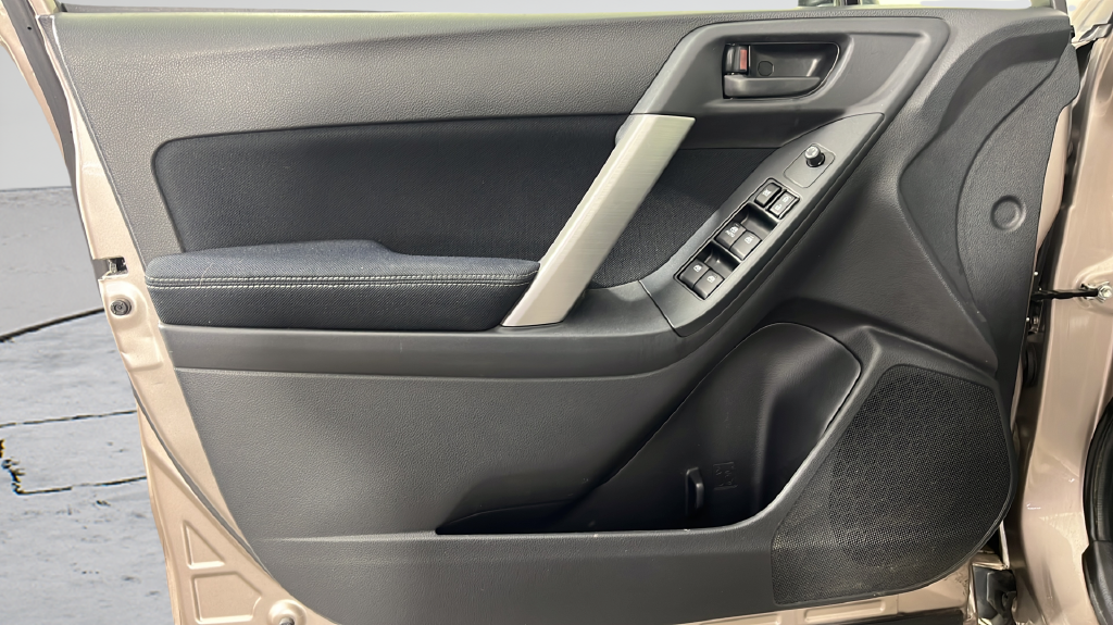 2015 Subaru Forester i Premium - Photo 13