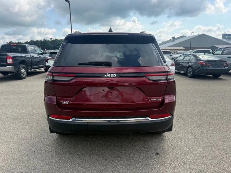 Used 2023 Red Jeep Laredo X image 15