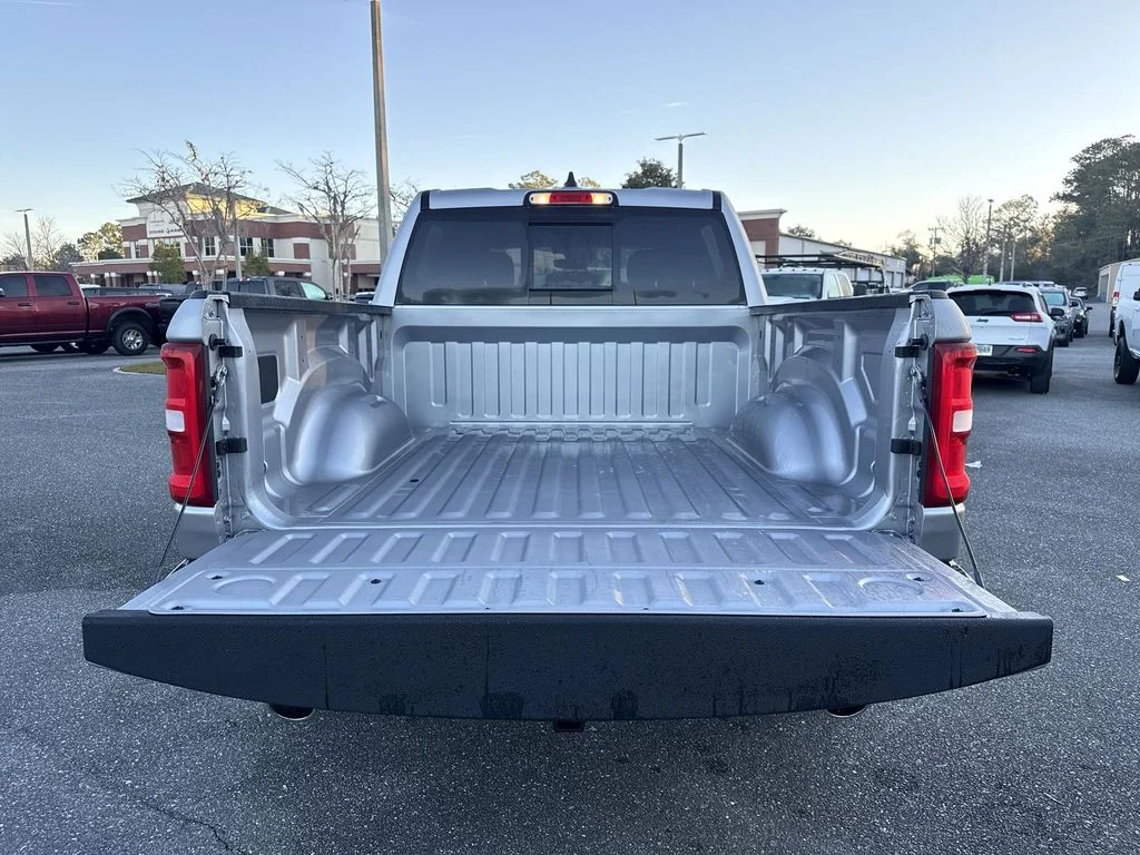 New 2026 Billet Silver Metallic Clear-Coat Exterior Paint RAM Big Horn/Lone Star image 27