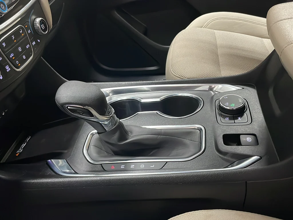 Used 2023 Gray Chevrolet LT image 21