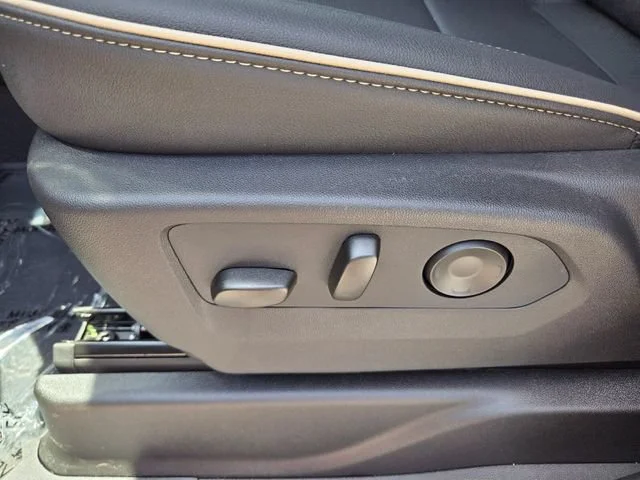 New 2026 Sterling Metallic GMC Elevation image 5