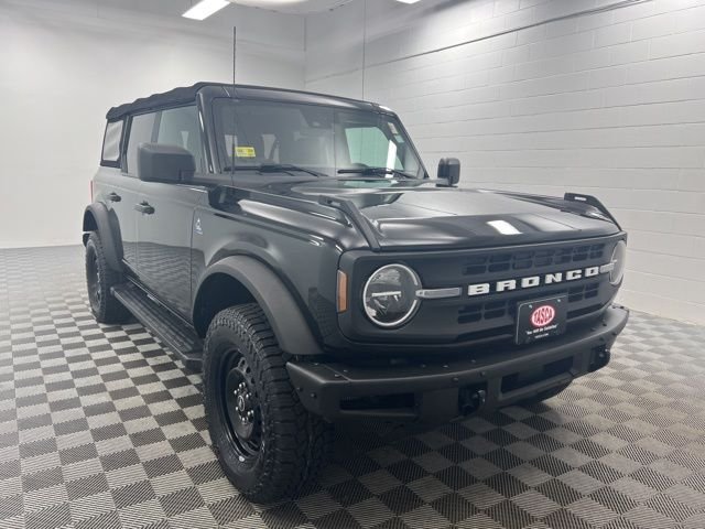2021 Ford Bronco Black Diamond Advanced (322A) 4x4's photo