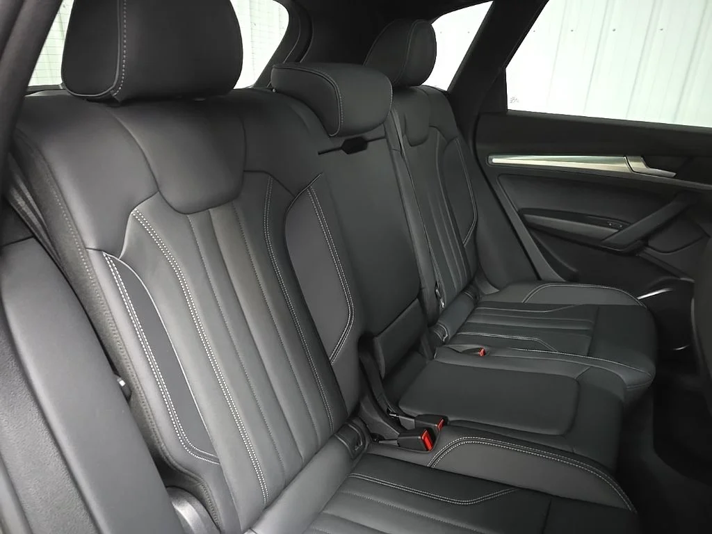 Used 2025 Black Audi 45 S line Premium image 17