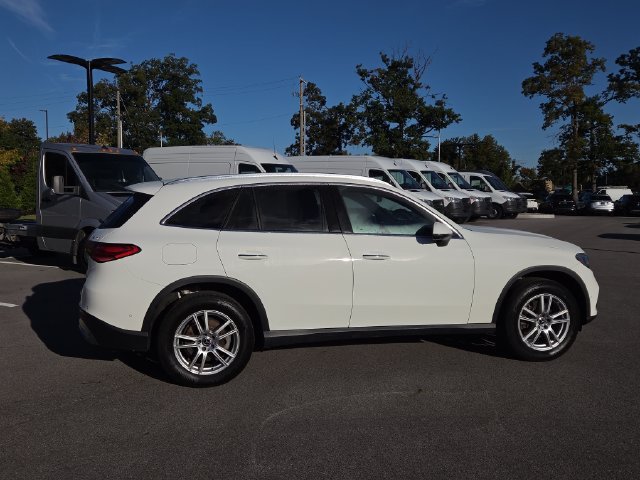 Certified Used 2023 White Mercedes-Benz GLC 300 image 2
