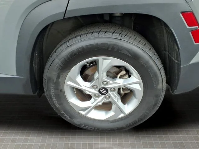 Used 2024 Gray Hyundai SEL image 13