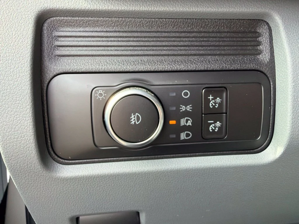 New 2026 Oxford White Ford F-550® XL image 22