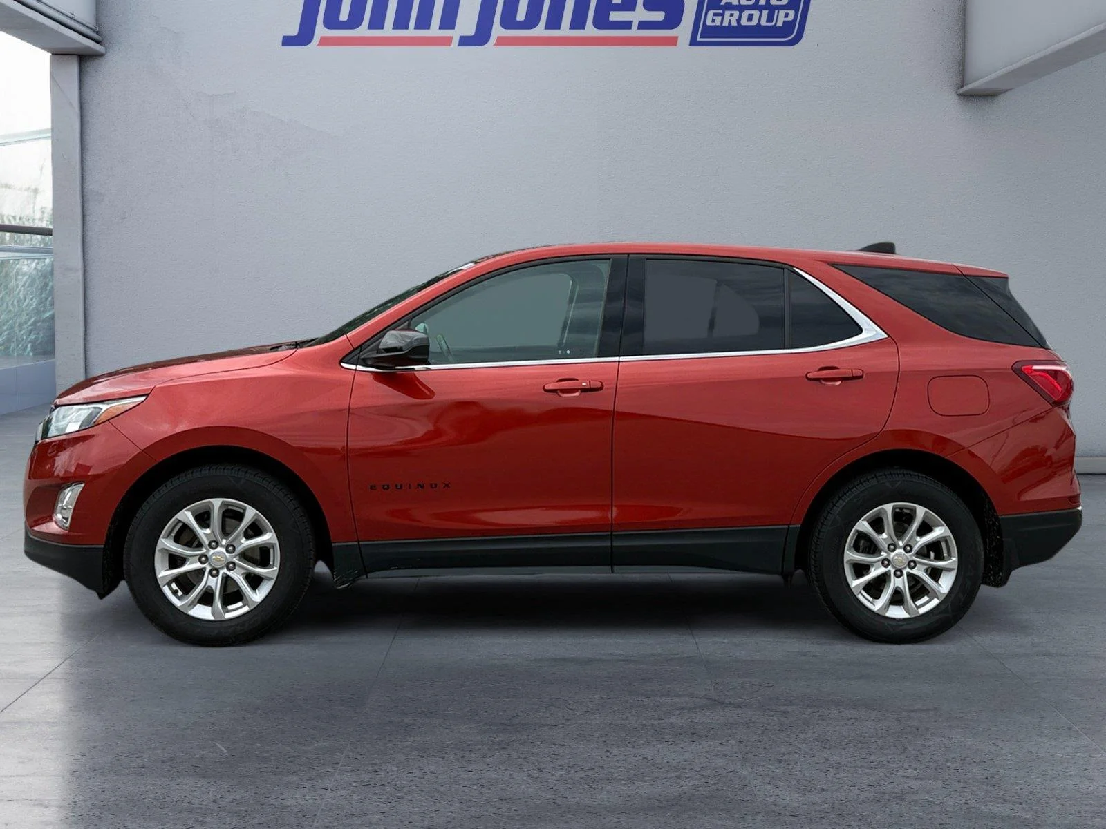 Used 2020 Chevrolet Equinox LT with VIN 2GNAXKEV1L6134308 for sale in Scottsburg, IN