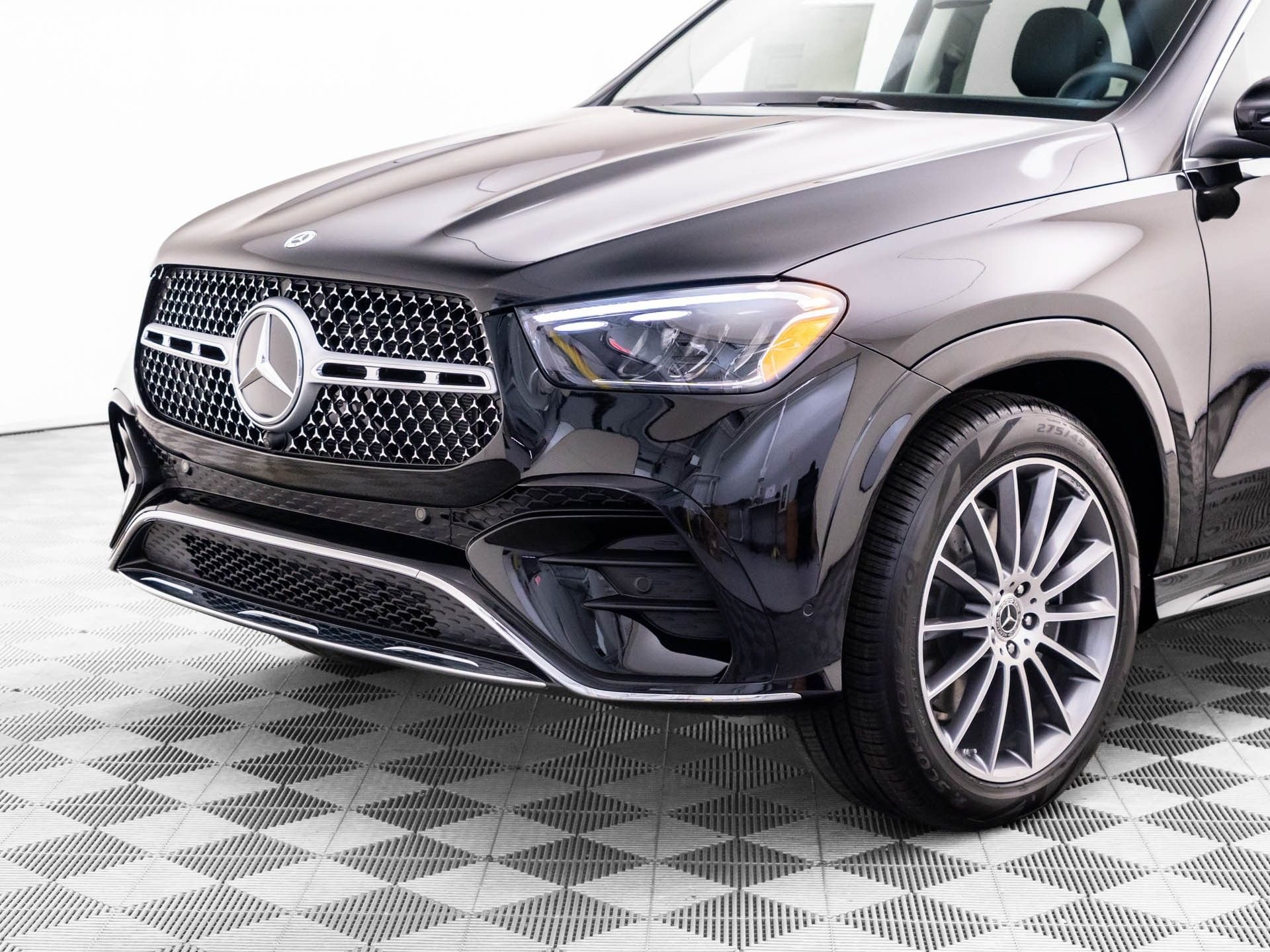 New 2026 Black Mercedes-Benz GLE 450 image 40