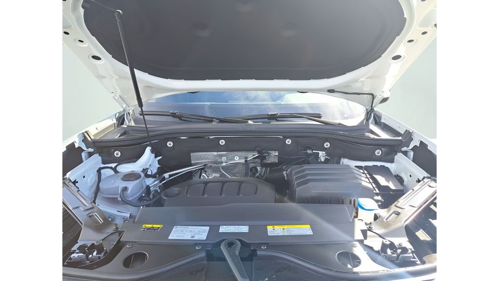 New 2026 White/off-white Volkswagen 2.0T SE image 24
