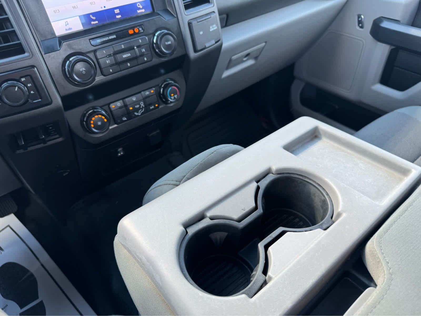 Used 2020 Blue Jeans Metallic Ford XL image 17