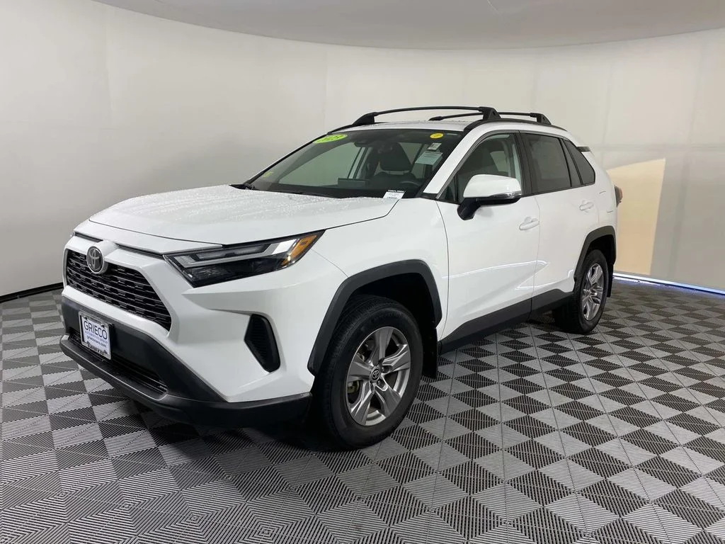 Used 2023 White Toyota XLE image 4