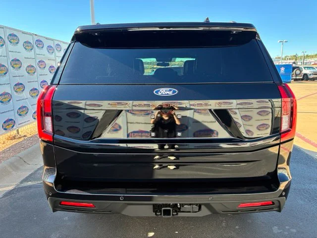 New 2027 Agate Black Metallic Ford Tremor image 5