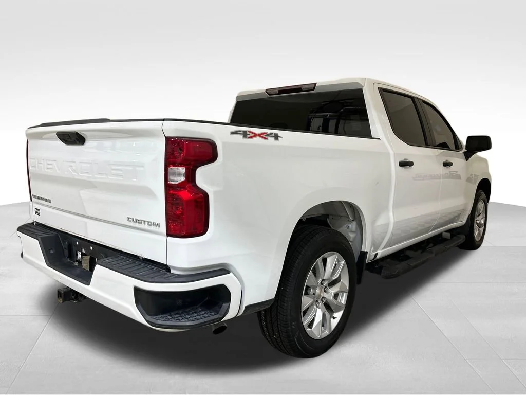 Used 2024 Summit White Chevrolet Custom image 6