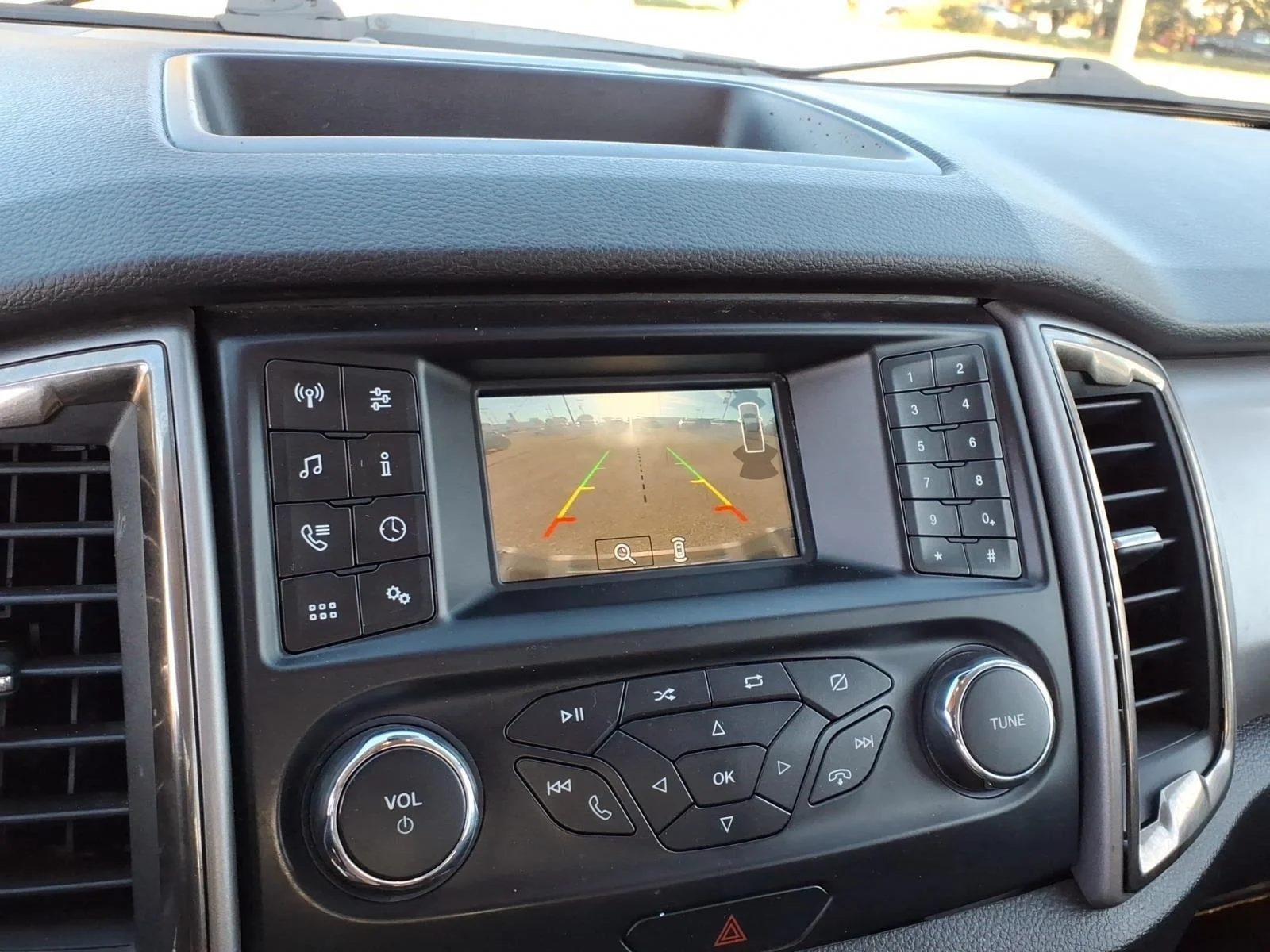 Used 2019 Magnetic Metallic Ford XLT image 4