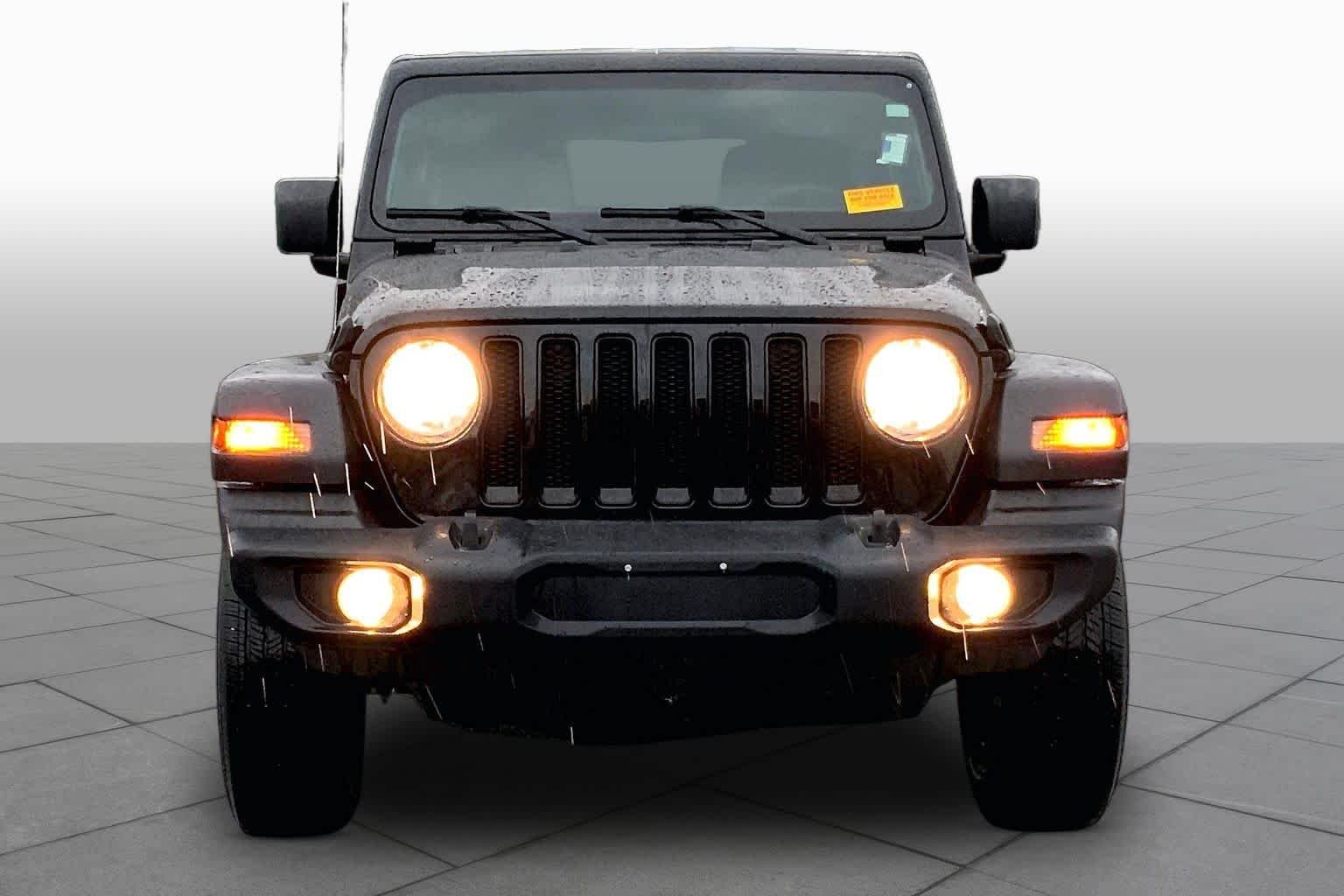 Used 2023 Black Clearcoat Jeep Sport Altitude image 5