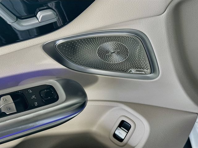 New 2027 MANUFAKTUR Moonlight White Metallic Mercedes-Benz CLE 53 AMG® image 50