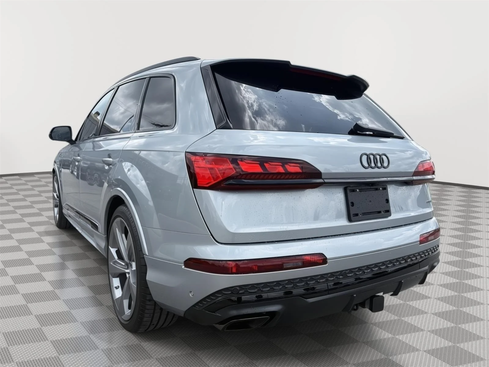 New 2026 Satellite Silver Metallic Audi Prestige image 3