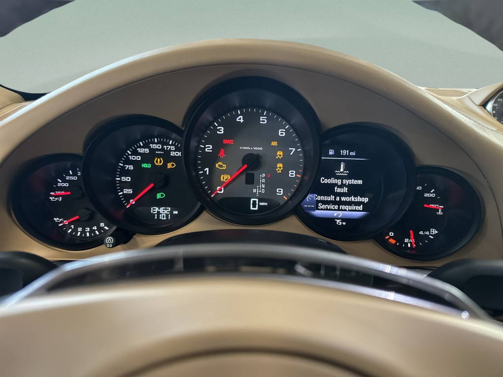 Used 2015  Porsche Carrera S image 29