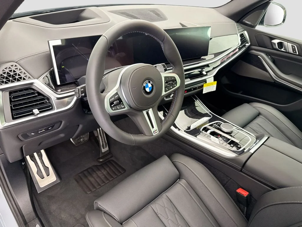 New 2026 Gray BMW M60i image 9