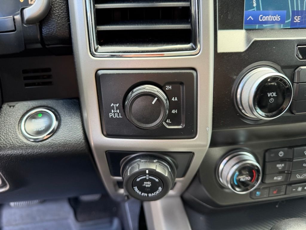 Used 2020 Agate Black Metallic Ford Lariat image 24
