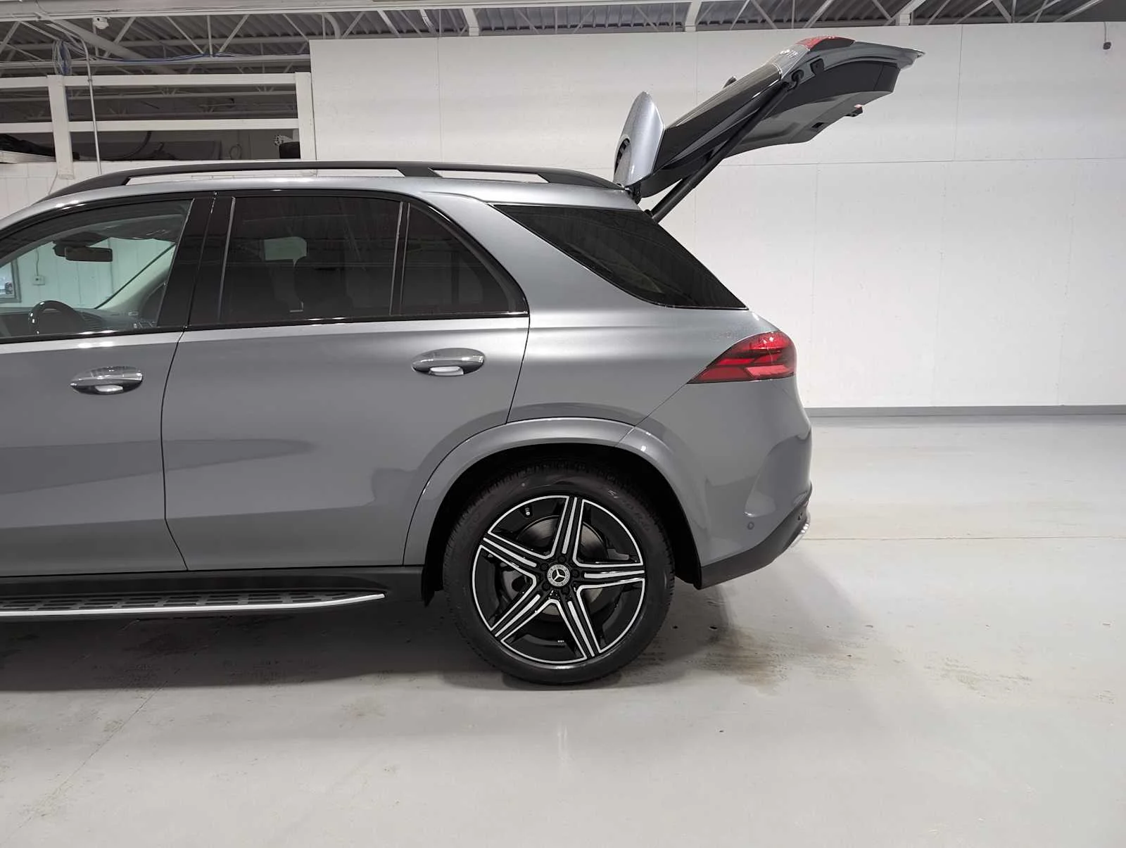 2026 Mercedes-Benz GLE GLE450 - Photo 9