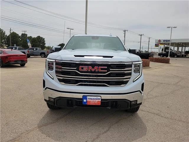 New 2026 Glacier White Tricoat GMC SLT image 8