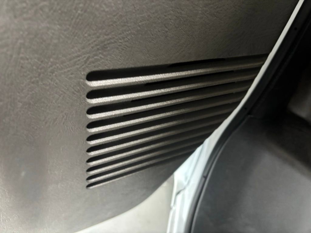 2025 Chevrolet Express Cargo Work Van - Photo 26