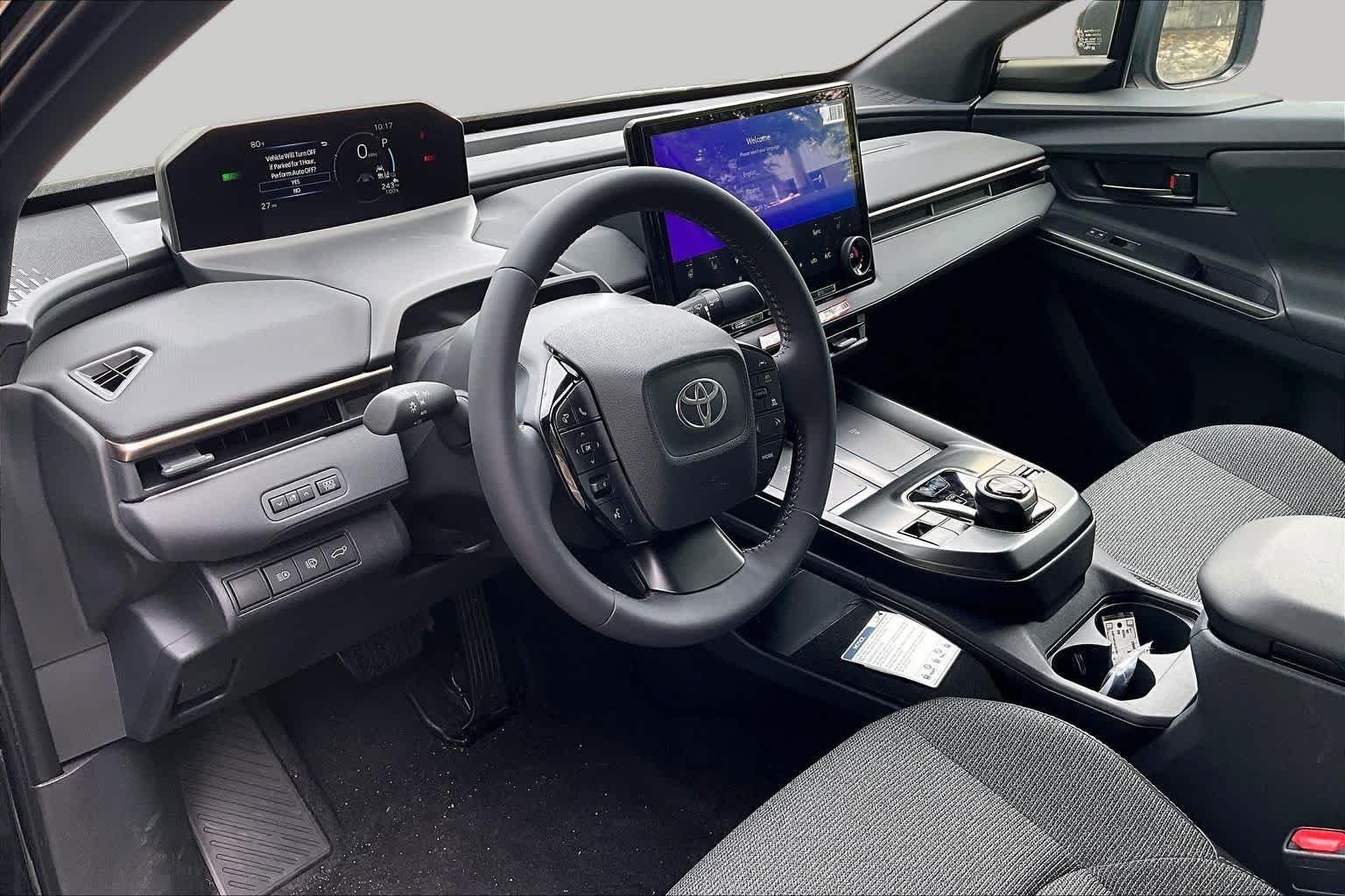 2026 Toyota bZ XLE - Photo 8