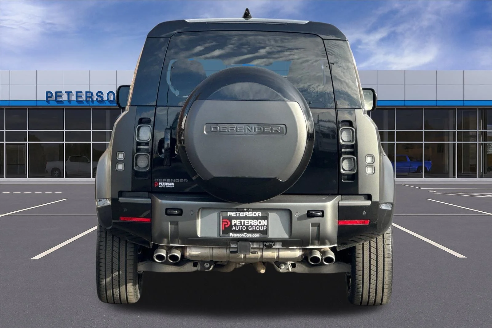 Used 2025 Gray Land Rover V8 image 5